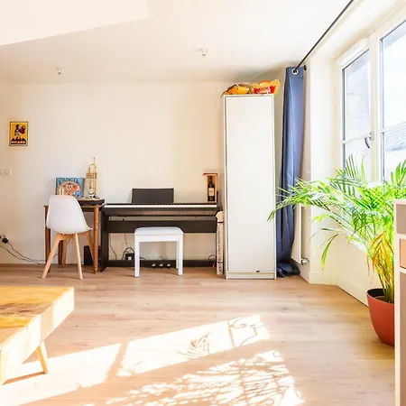 112- Lovely In Le Marais Apartman *